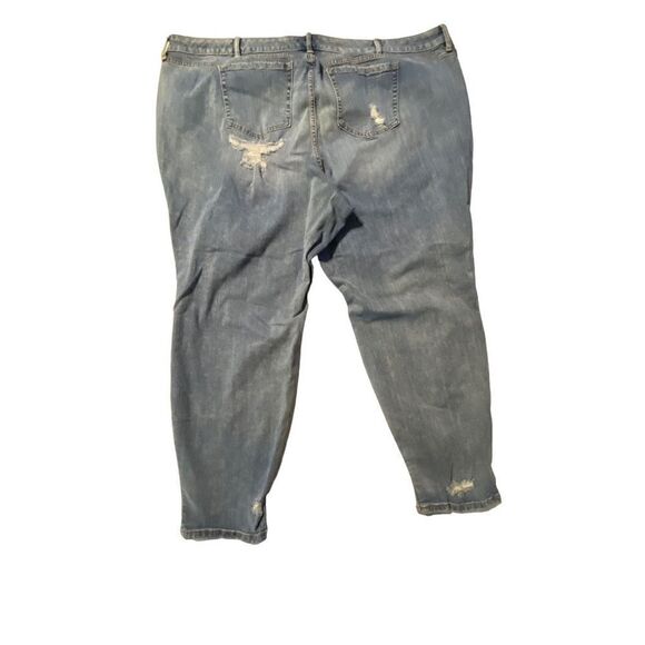 Torrid Distress Skinny Jeans Size 30R - Picture 2 of 9